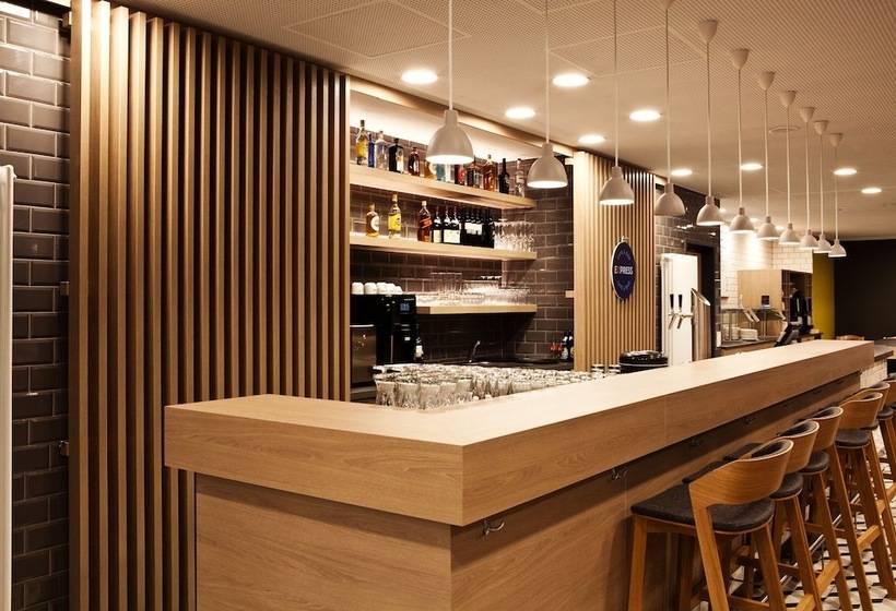 فندق Holiday Inn Express   Mülheim   Ruhr, An Ihg