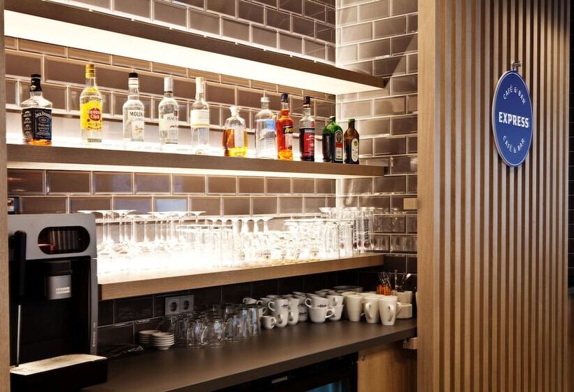 فندق Holiday Inn Express   Mülheim   Ruhr, An Ihg