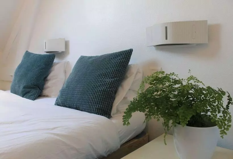 ホテル Hostel La Maison Montreau