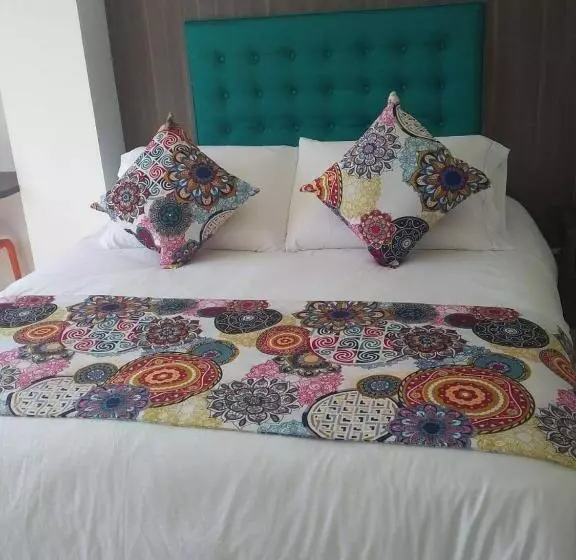 ホテル Grato Manizales