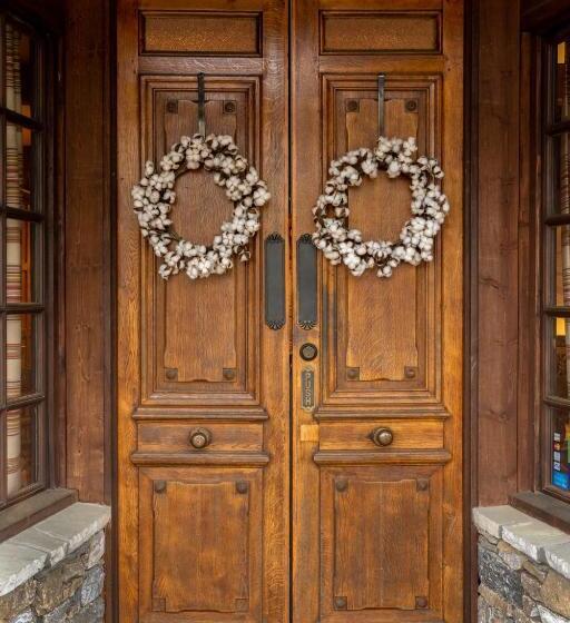 فندق The White Birch Inn