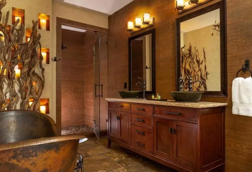 Hotelli The White Birch Inn