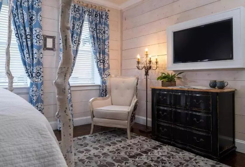 Hotelli The White Birch Inn