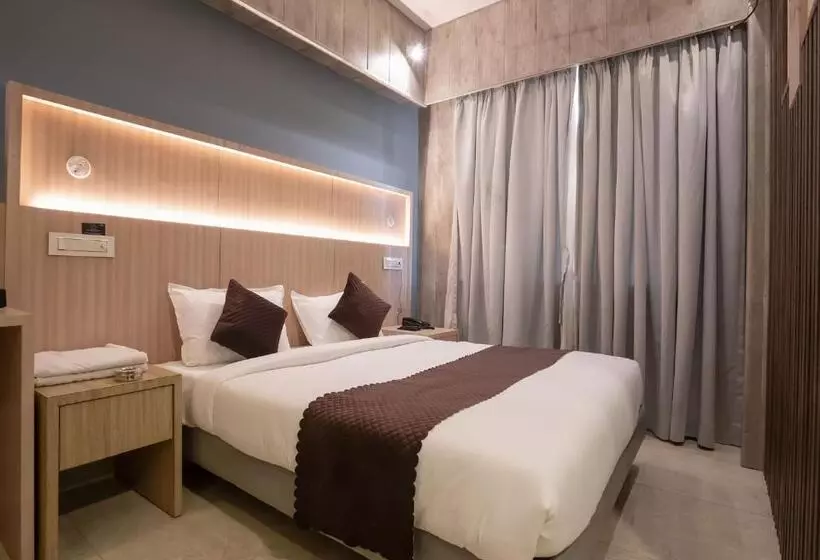 ホテル Grand Seasons  Navi Mumbai