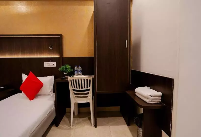 ホテル Grand Seasons  Navi Mumbai