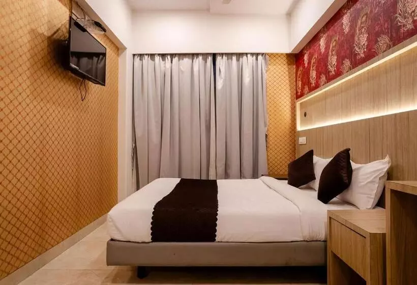 ホテル Grand Seasons  Navi Mumbai