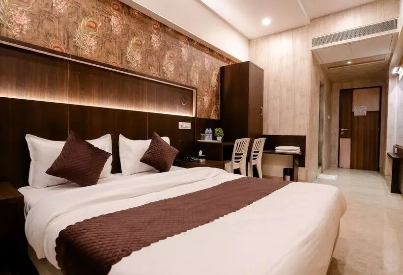 ホテル Grand Seasons  Navi Mumbai