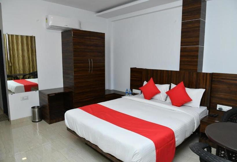 Отель Royal Orbit