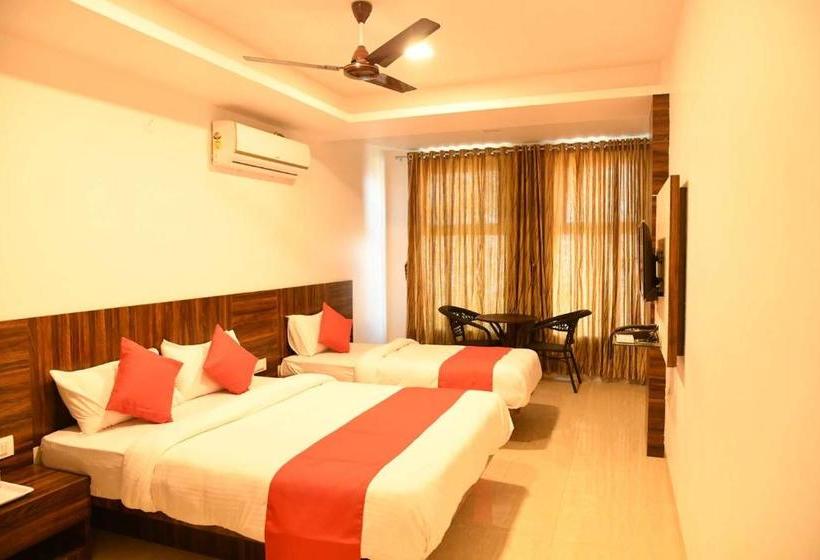 Отель Royal Orbit