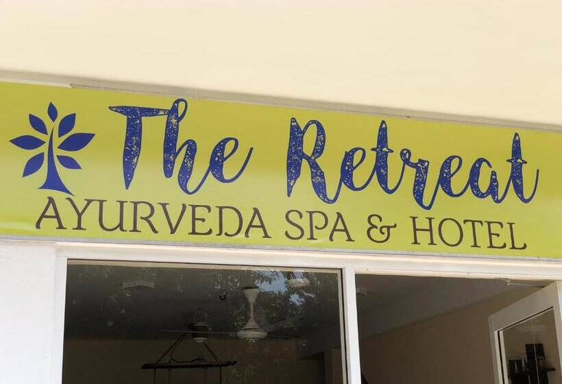 Отель The Retreat