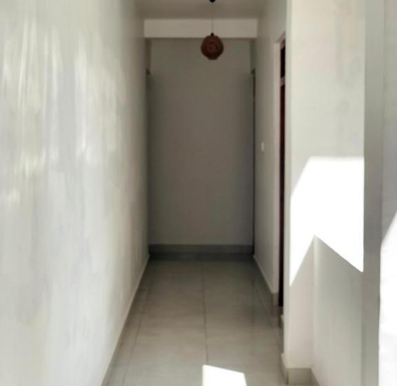 Отель The Retreat