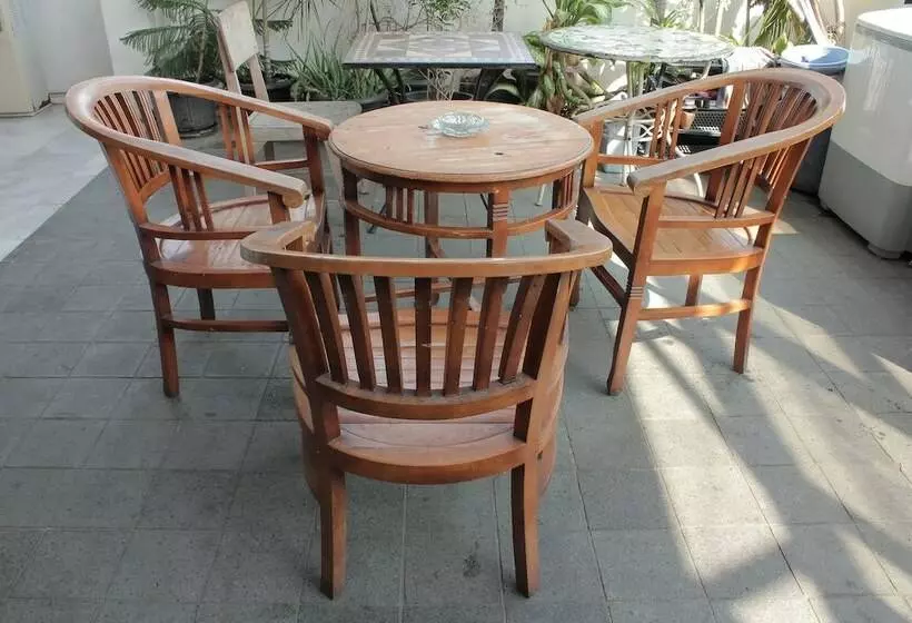 ホテル Oyo 152 O2 Residence