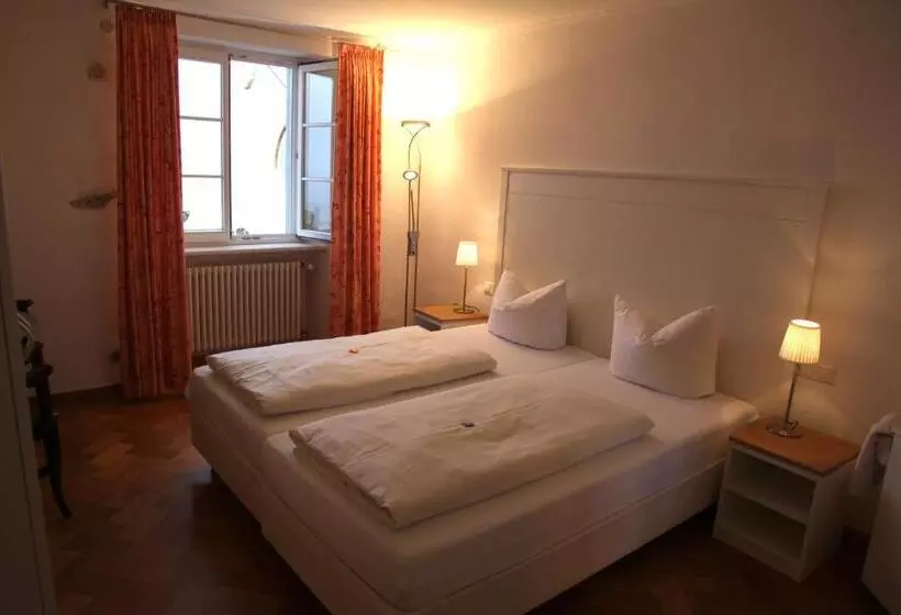 Hotelli Bacchus Wine & Bites