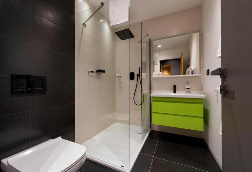 Donautica Hotel & Restaurant