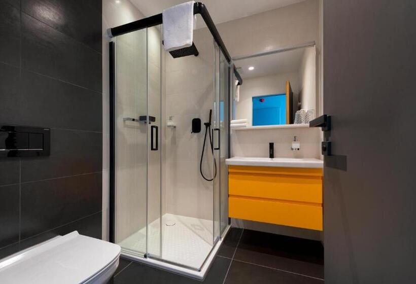 Donautica Hotel & Restaurant