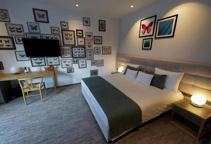 Donautica Hotel & Restaurant