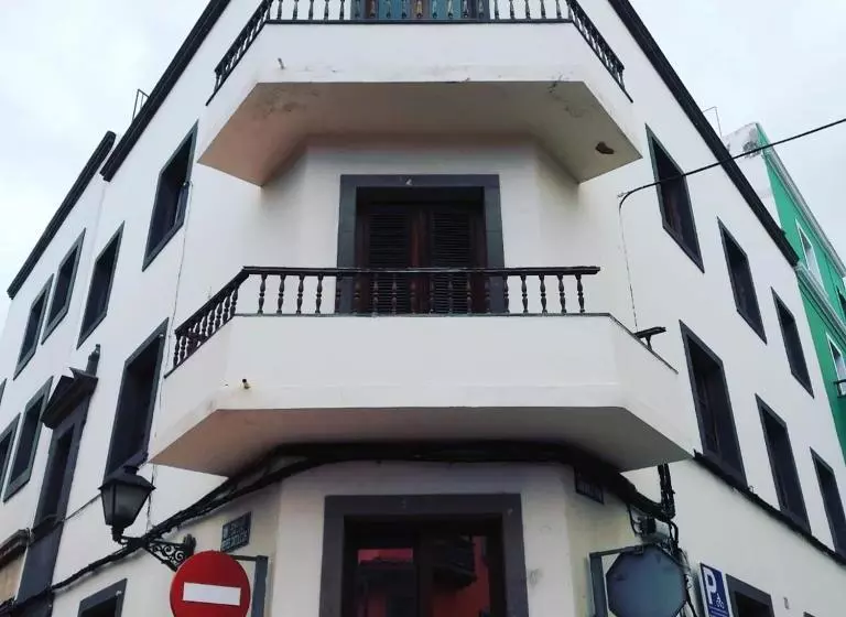 Retkeilymaja Columbus Apartments Co Living