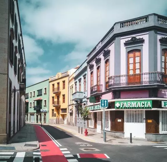 Retkeilymaja Columbus Apartments Co Living