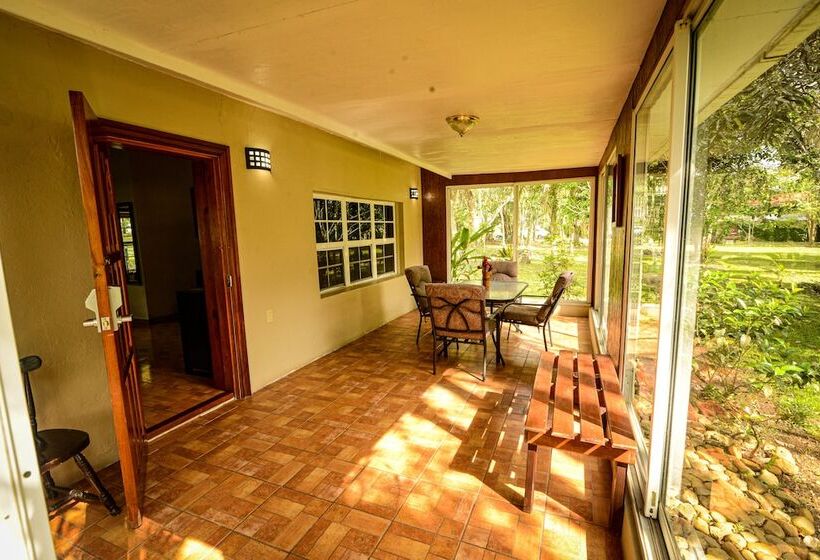 Отель Kikiwitz Resort