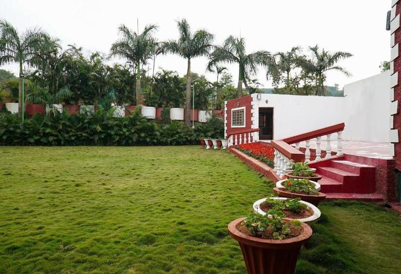 Отель Sherbaug A Theme Park And Resort