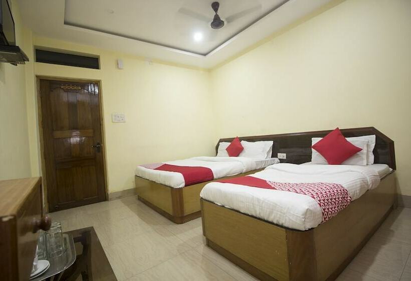 בית מלון כפרי Oyo 16794 Bidhan Residency