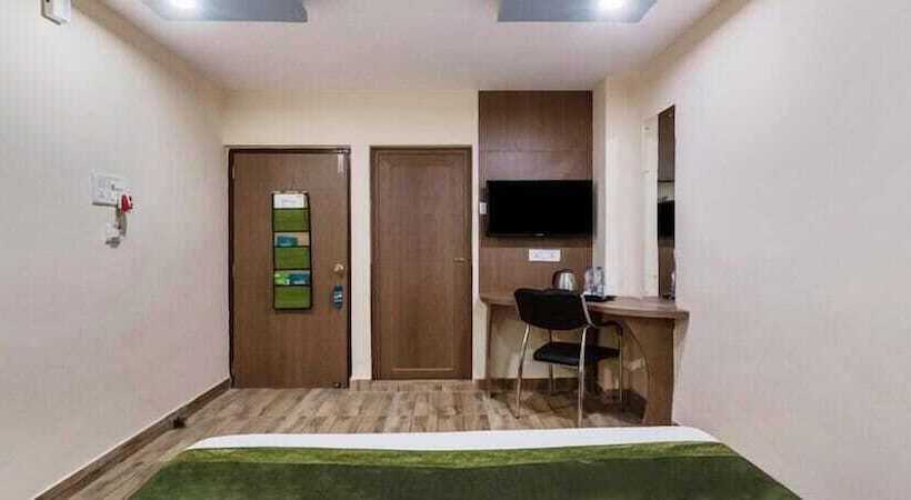 هتل Treebo Trend Royal Crowne