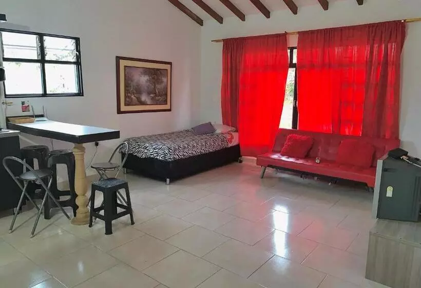 ペンション Balcones De La Casona