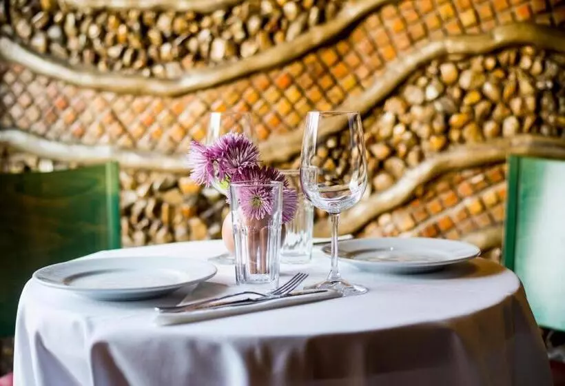 پانسیون Lanterna Rooms City Center