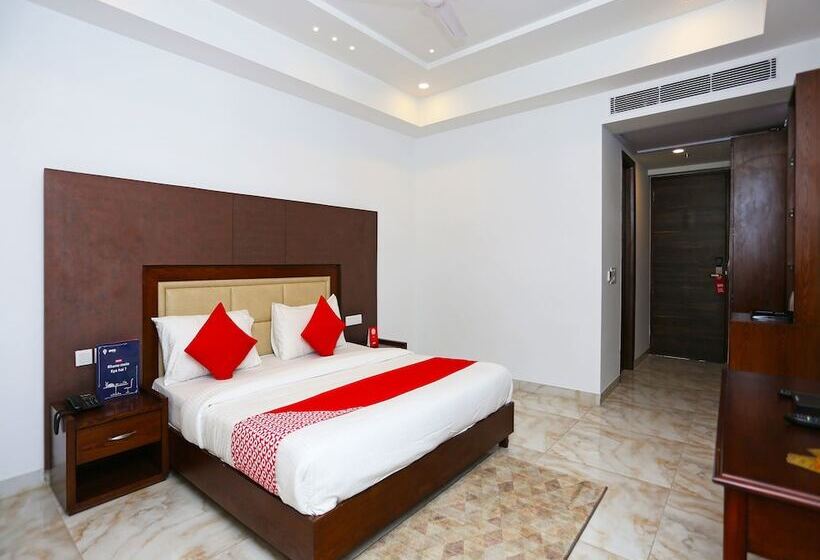 Hotel Oyo 15908 Cherish