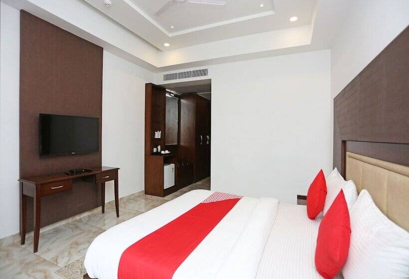 Hotel Oyo 15908 Cherish