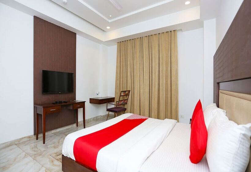 Hotel Oyo 15908 Cherish