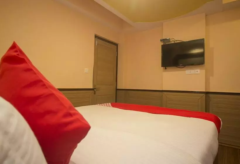 ホテル Oyo 22296 New Amber