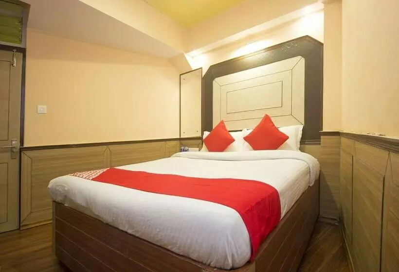 ホテル Oyo 22296 New Amber