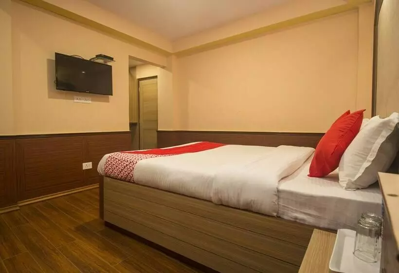 ホテル Oyo 22296 New Amber