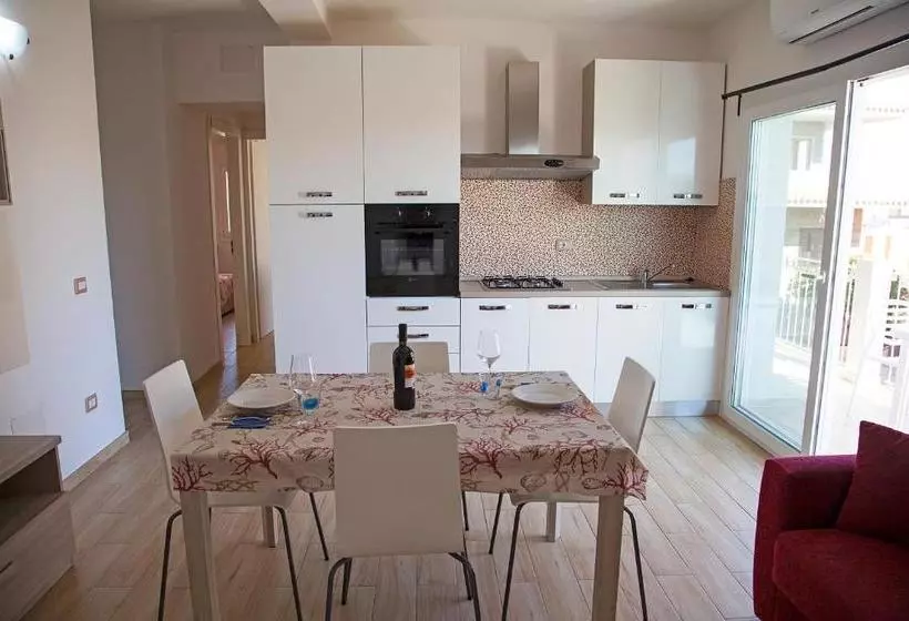 La Contessa Pool & Sea View