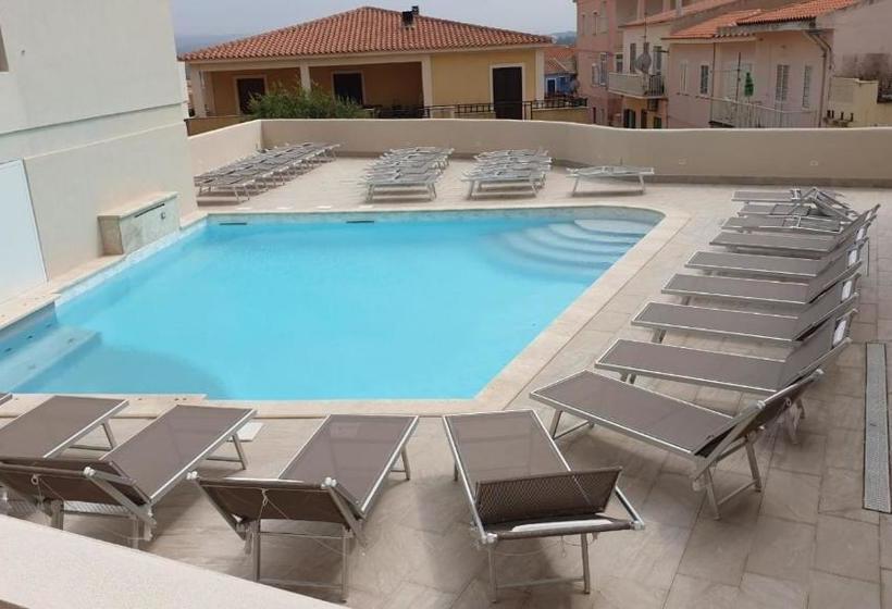 La Contessa Pool & Sea View