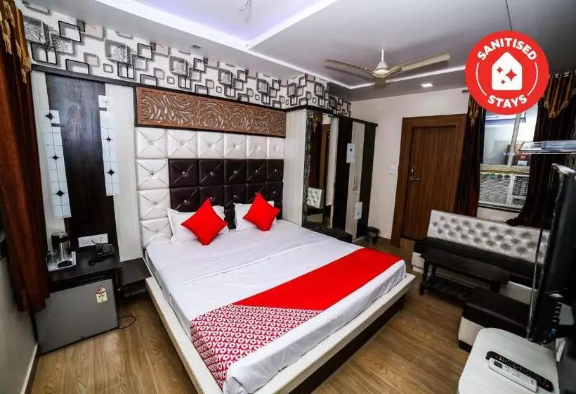 Collection O Hotel Sharda