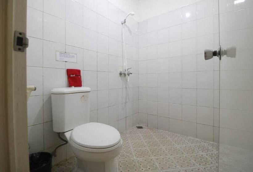 Pensjonat Reddoorz Plus At Jalan Gatot Subroto Jakarta