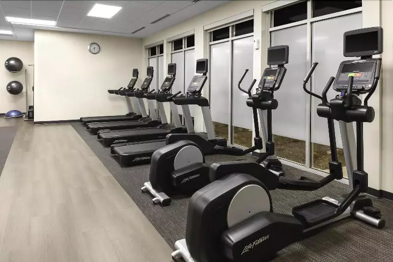 هتل Courtyard By Marriott Indianapolis Westspeedway