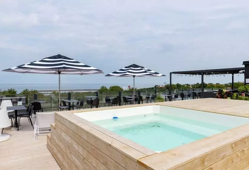 First Hotel Kokoloko