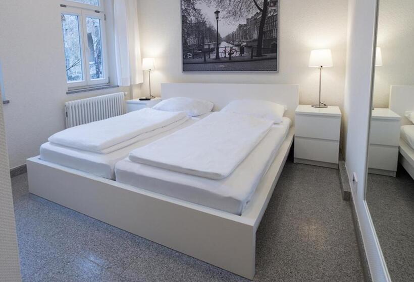 בית מלון כפרי Krone Zentrum