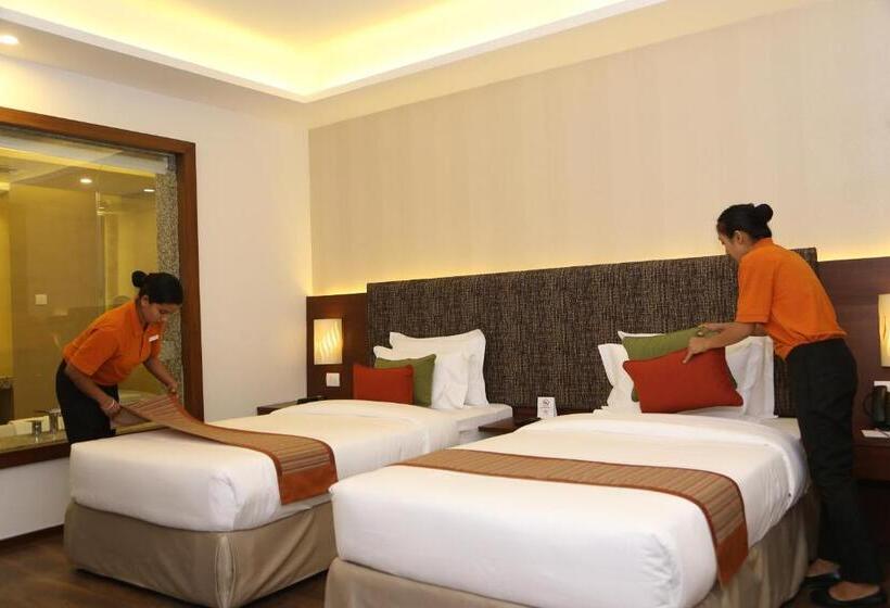 هتل Mountain Glory Forest Resort