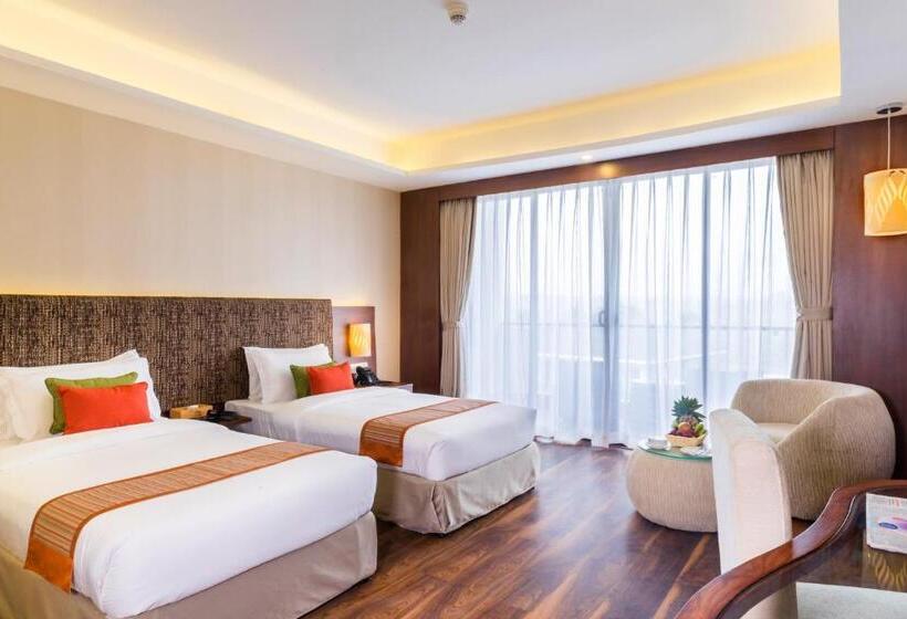 هتل Mountain Glory Forest Resort