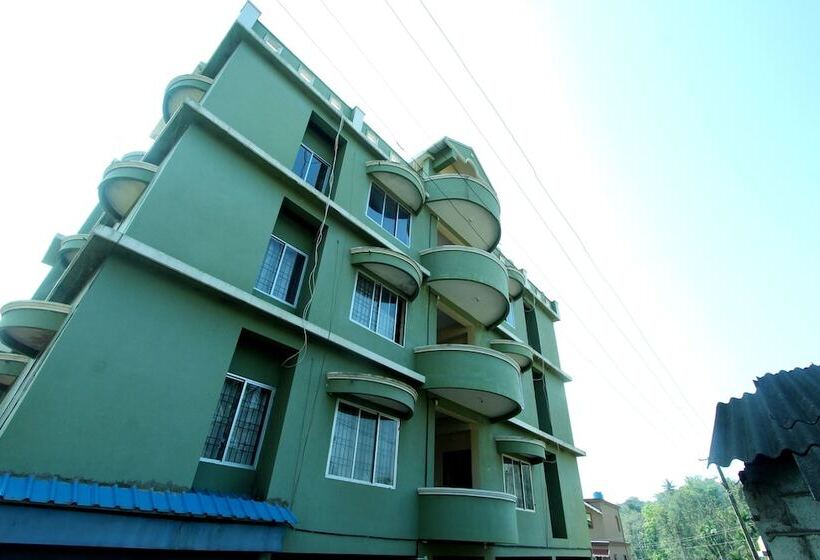 فندق Oyo 22514 Live Inn