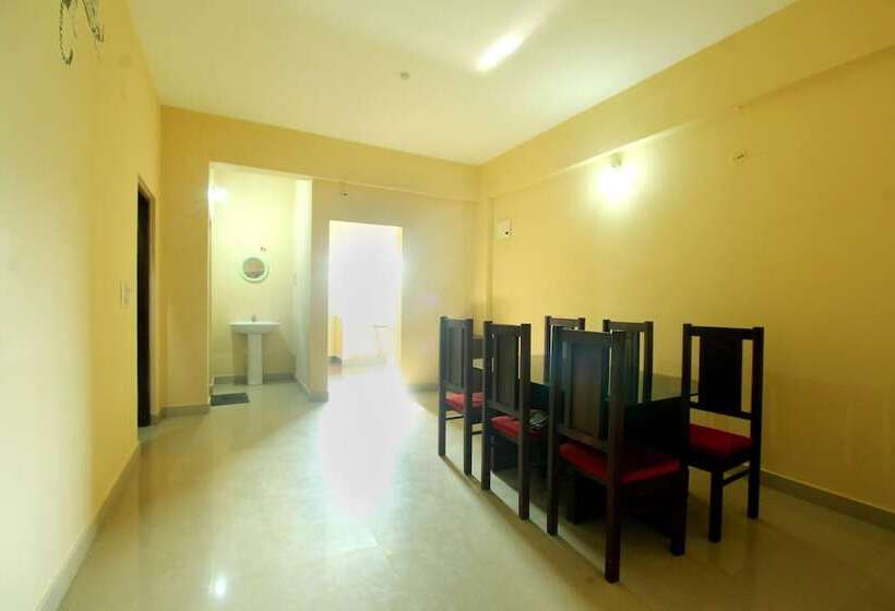 فندق Oyo 22514 Live Inn