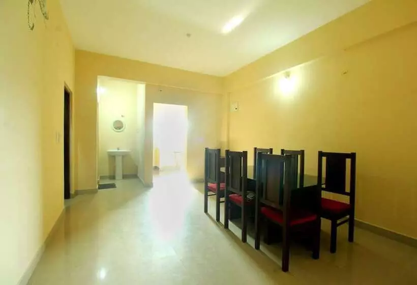 Hotelli Oyo 22514 Live Inn