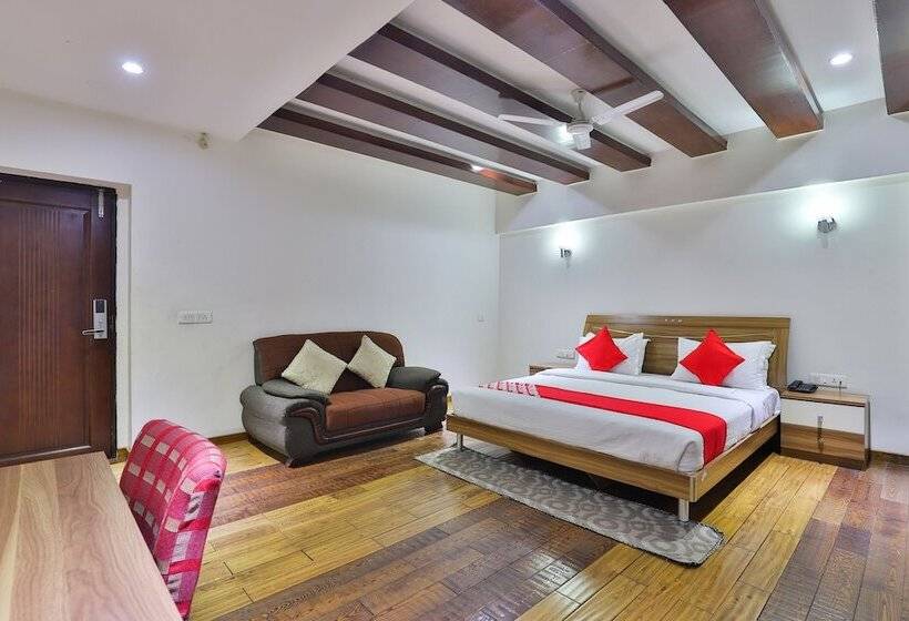 Oyo 23180 Patel Ni Motel