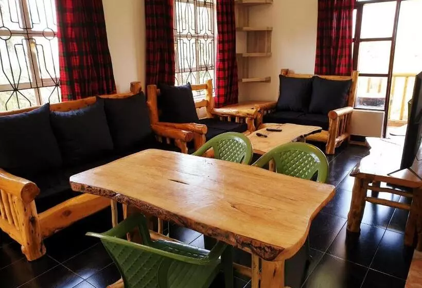 پانسیون Merinja Guest House