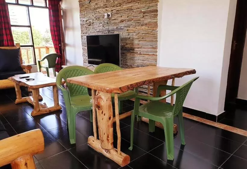 پانسیون Merinja Guest House
