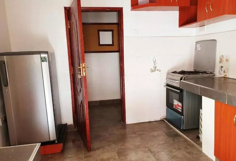 پانسیون Merinja Guest House